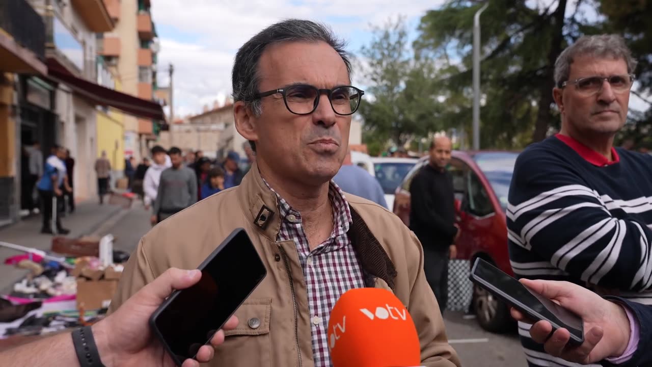 Declaraciones de Manuel Acosta (VOX) en Canovelles (Barcelona) sobre el cierre Mercado ambulante