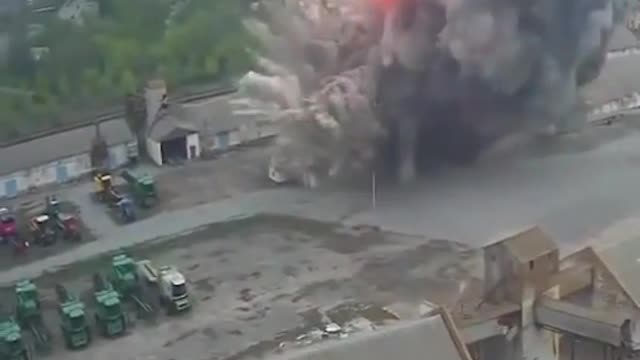 Russian missile destroyed a warehouse with grain in dnipropetrovsk region – the head of the OVA