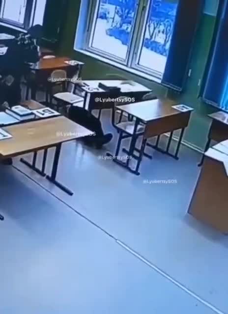 RUSSIA - A pupil is having a heart attack during the lesson.