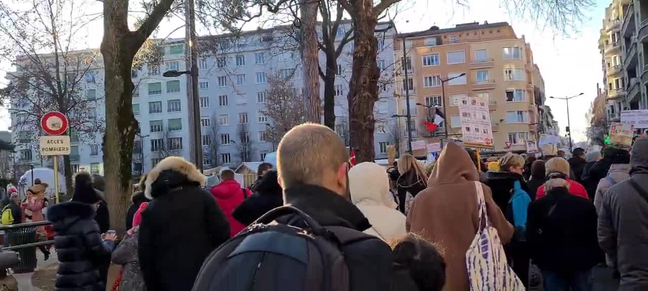 Manifestation Annecy le 18 12 2021