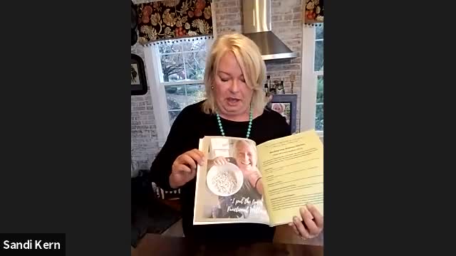 11.18.21 - TwoSistas - TrendingThursday with Sandi Kern