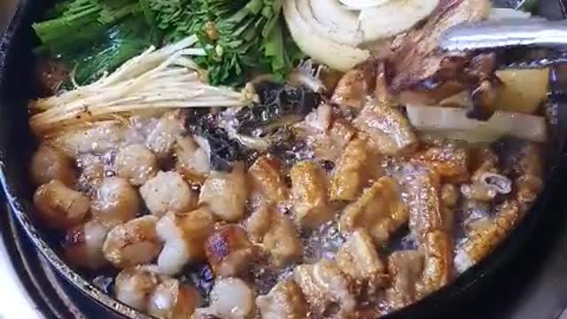 Grilled Beef intestine cutting