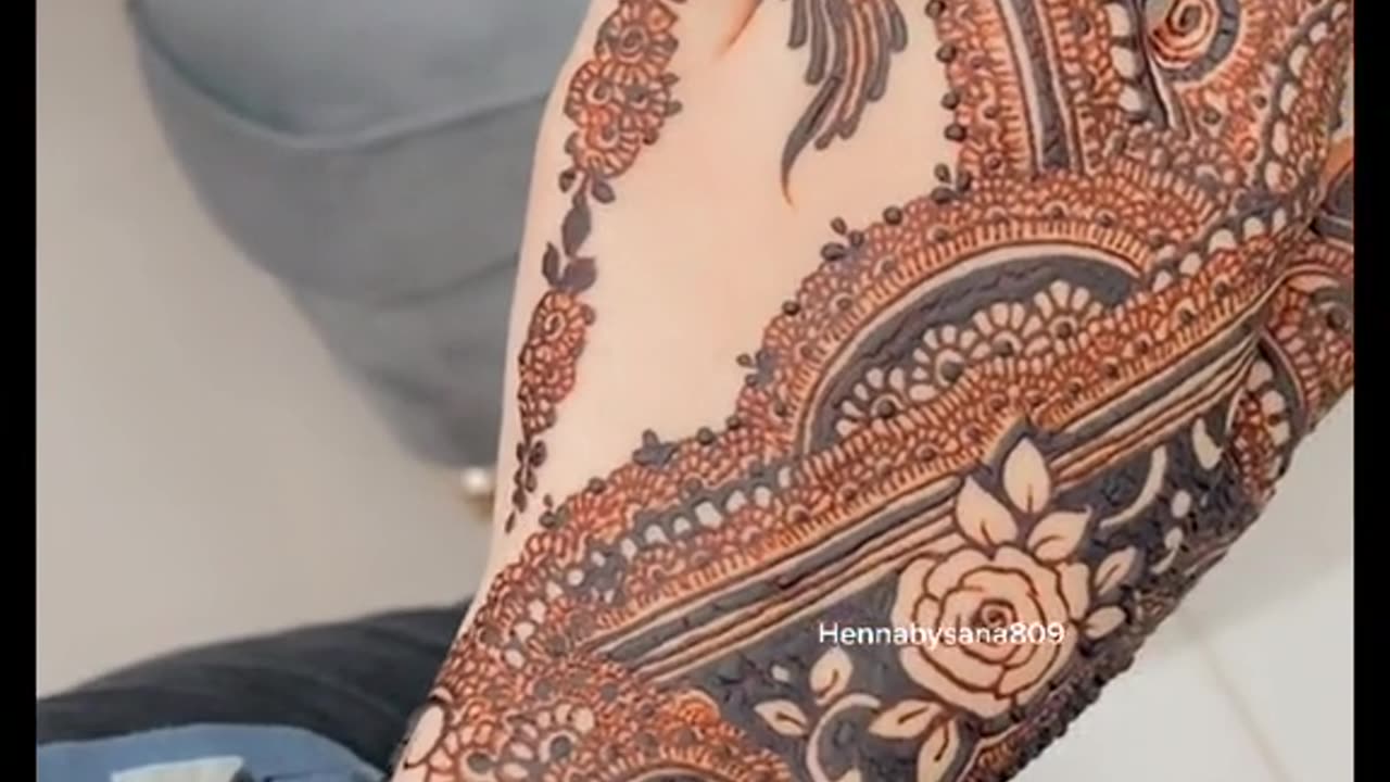 Mehndi style