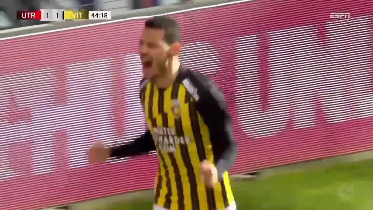 شاهد بالفيديو ثنائية درفلو ضد أوتريخت اليوم