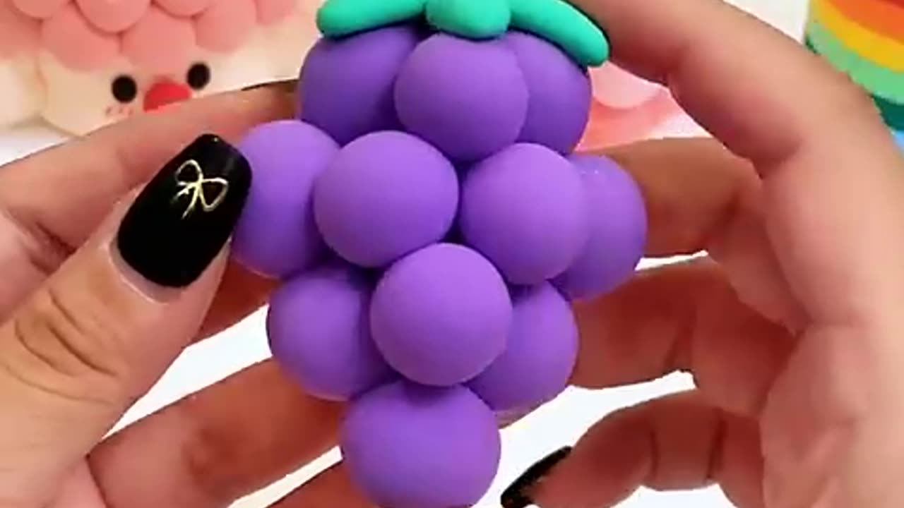 DIY Fruits - Grapes #claycraft #diy #craftideas