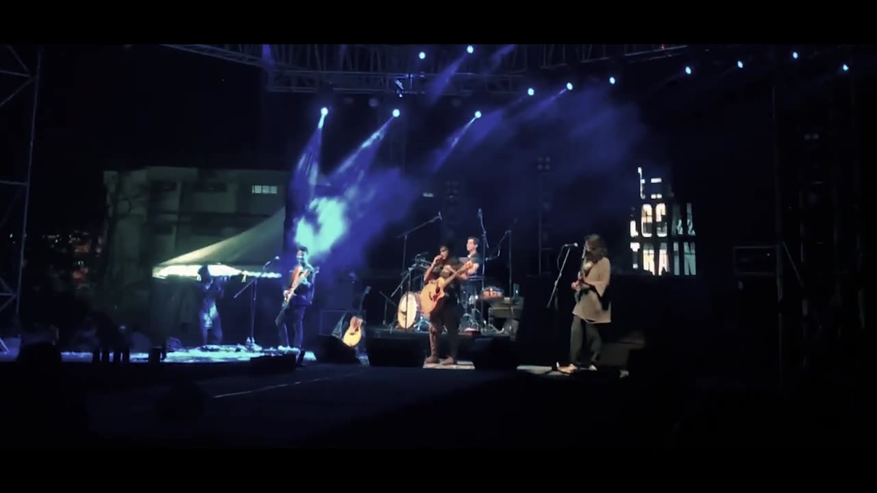 'Choo_loo' by the local train|| best live proformance||
