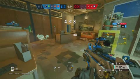 HIP LEAN ON CONSOLE IS OP *BEST* Champion on Console Opertation Deep Freeze Rainbow Six Siege