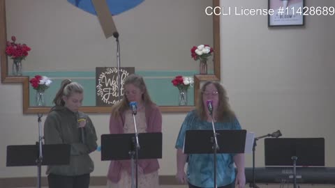 Moose Creek Baptist Church sings Hymn #42 “Seek Ye First“ During Service 6-12-2022