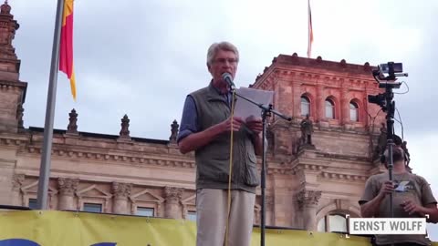 Demokratie, Freiheit und Daten-Kartell | Vortrag von Ernst Wolff