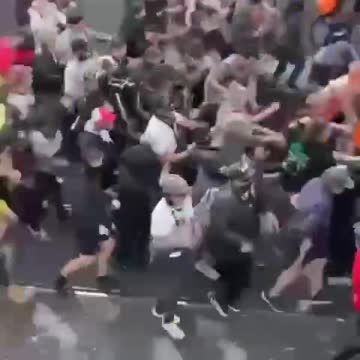 Breaking the line in Melbourne 9-18-21