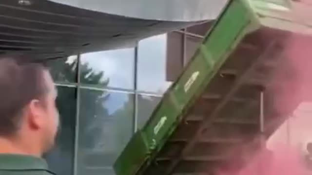 HOLANDSKO – HRÁČI HOLANDSKÉ VLÁDY A DS MAJÍ TĚŽKÝ KONEC