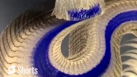 Artist Keisuke Teshima paints a dragon in one stroke using the Japanese Ippitsuryu technique