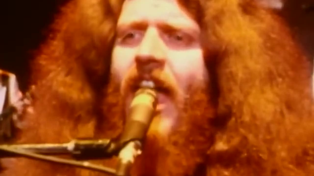 Kansas - Carry on Wayward Son (Official Video)