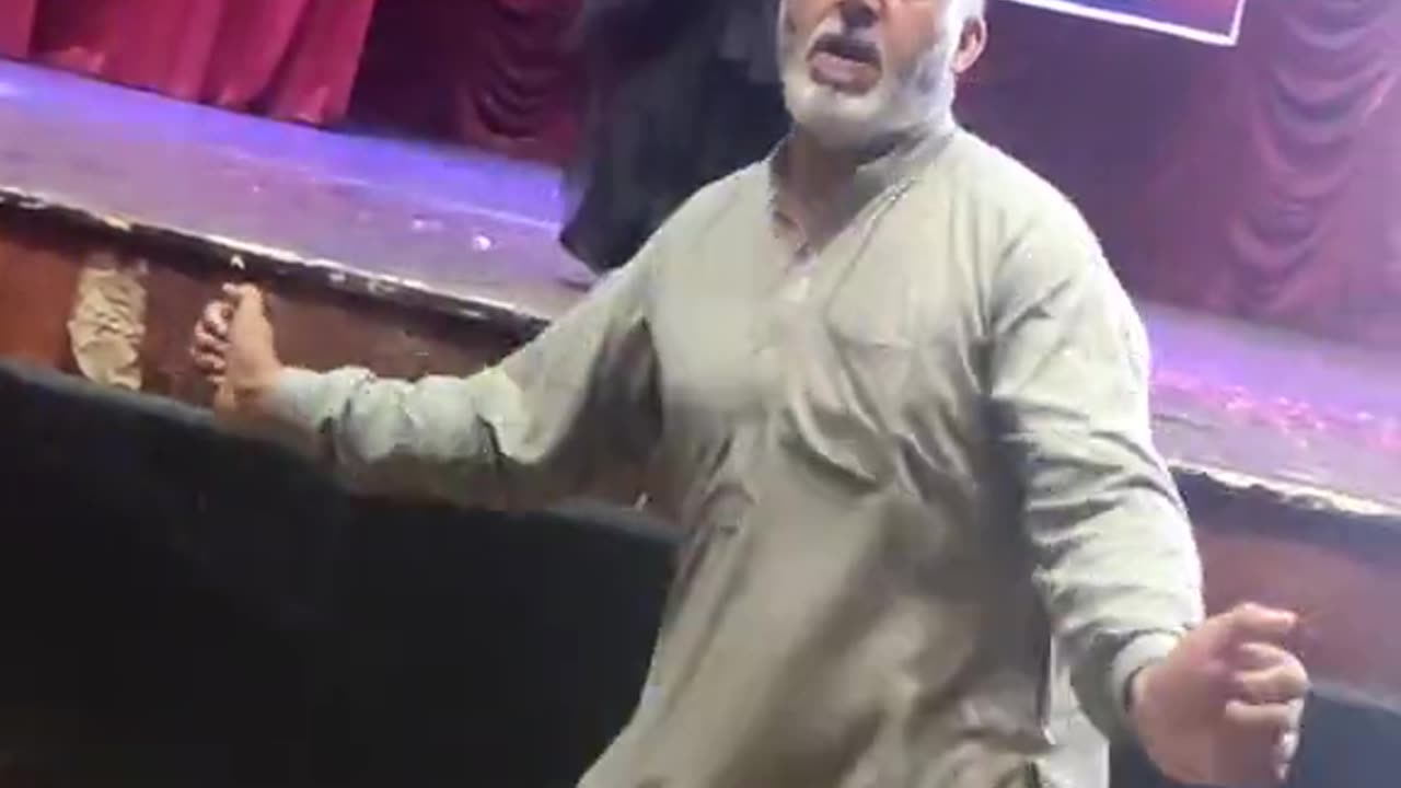 Funny stage dance by special uncle