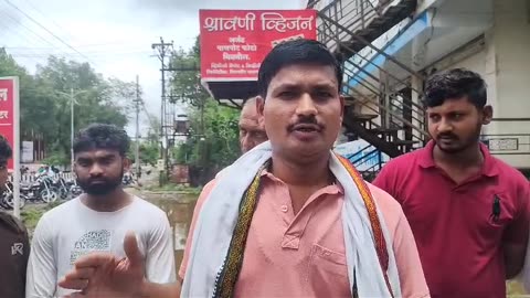 कॉम्प्लेक्स तळघरात पावसाचं पाणी 12 फूट
