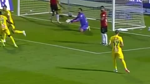 Roshn Saudi League - Heading accuracy on point for Dimitrios 🇬🇷👌