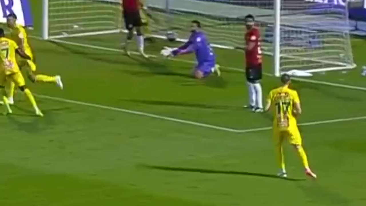 Roshn Saudi League - Heading accuracy on point for Dimitrios 🇬🇷👌