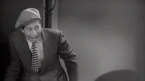 Bert Lahr in "Flying High" (1931)