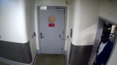 6128RHOBSBRSBST4Stairwell4_2021-01-06_05h00min01s113ms.mp4