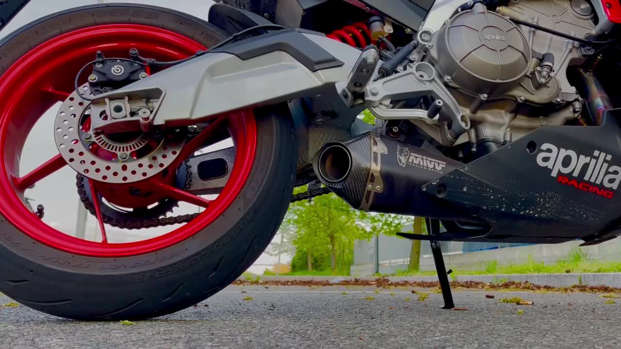 FLAMES 🔥Aprilia Tuono 660 MIVV Exhaust Sound (NO-DBKILLER).