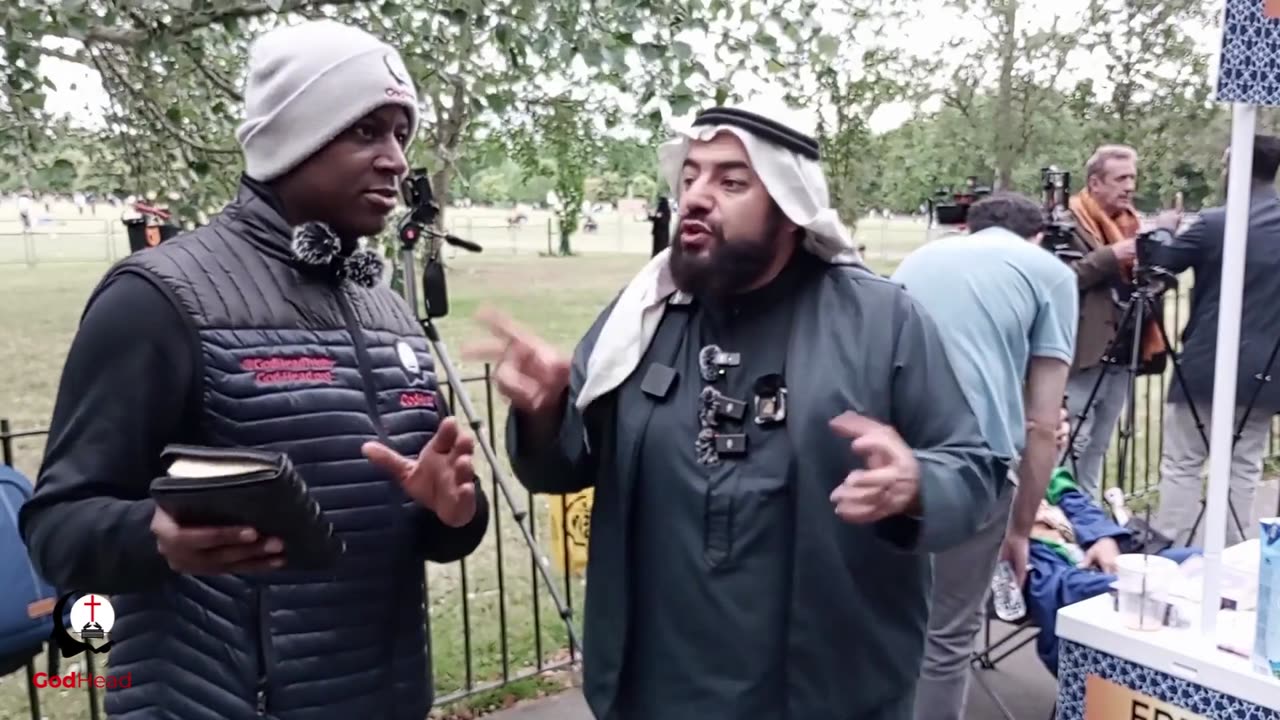 BIG MISTAKE Sheikh Muhammad gets it wrong about Prophet Muhammad😲. Part 2 #speakerscorner - 1080