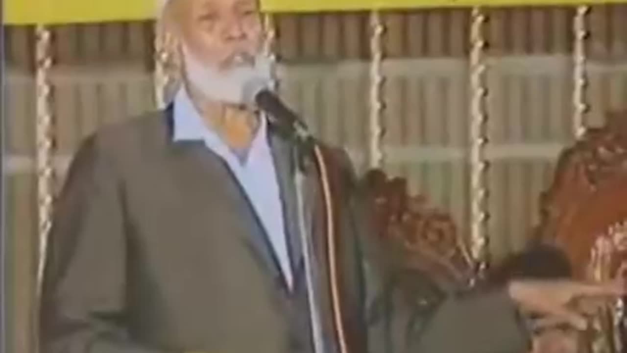 Does God Exist -- By Shaikh Ahmed Deedats with Dr Zakir