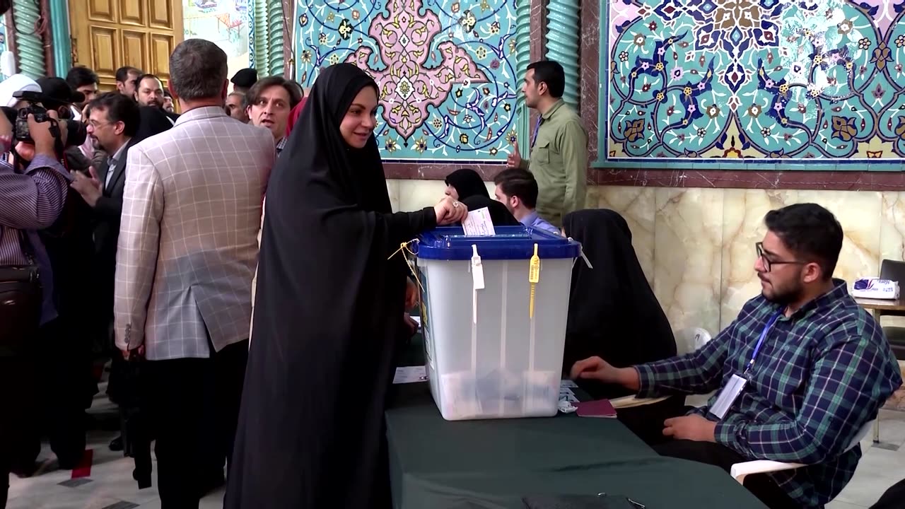 Khamenei protege, sole moderate tied in Iran's election