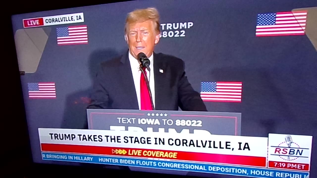 HOT DONALD!