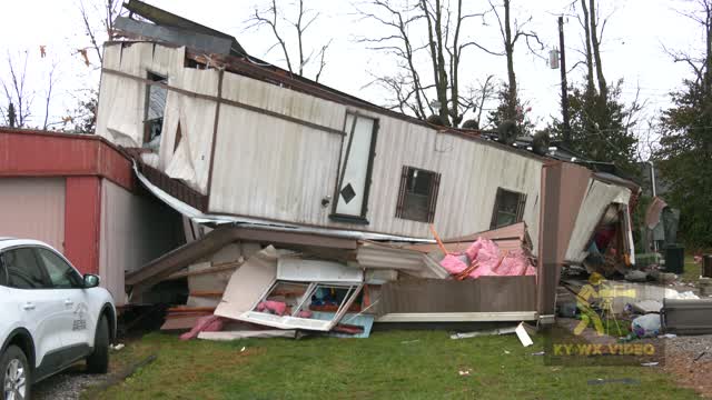 EF1 Tornado Damage Stamping Ground KY