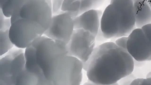 AWESOME MAMMATUS CLOUDS, ARGENTINA