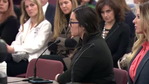 Nurse Nicole Sirotek gives Testimony at Senator Ron Johnson's Panel