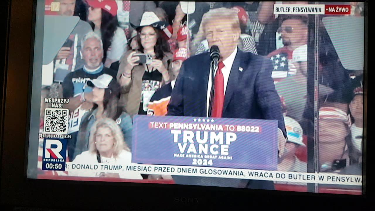 Butler. Pensylwania. Donald Trump Running 4 Presidency.