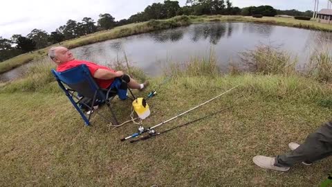 Fishing an ABANDONED Golf Course for BIG Bass