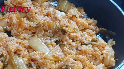 김치 밥 썩어 한끼. kimchi & rice 밥.