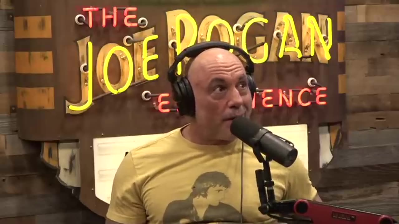 Joe Rogan Experience #2200 - Kat Timpf