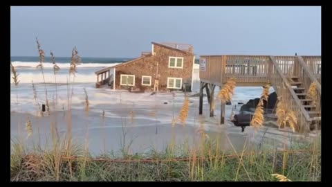 Hurricane Ernesto’s swell causes North Carolina house to collapse into ocean