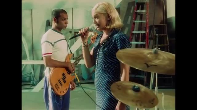 26-years ago today No Doubt released 'Don't Speak' as the 3rd single from 'Tragic Kingdom' (1996)