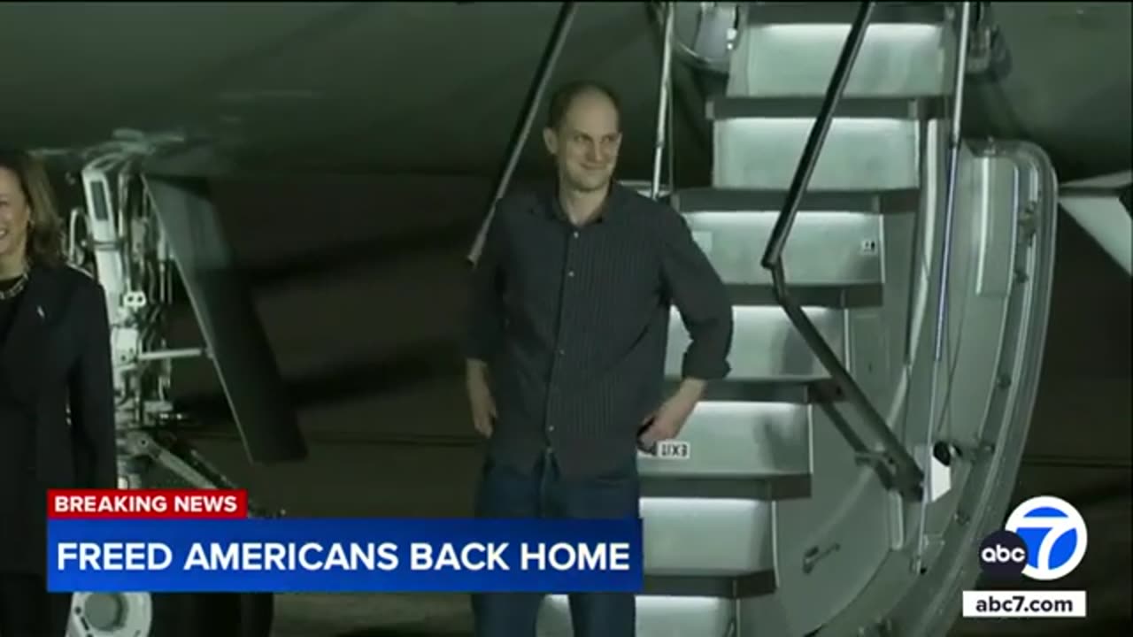 Evan Gershkovich, Paul Whelan greeted by President Biden, VP Harris after landing on US soil