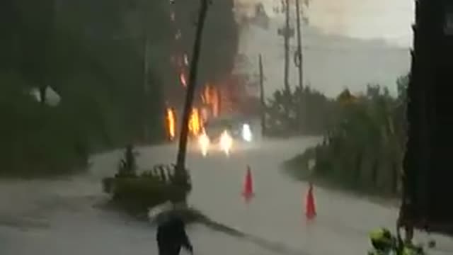 Un rayo causó pánico en Vélez