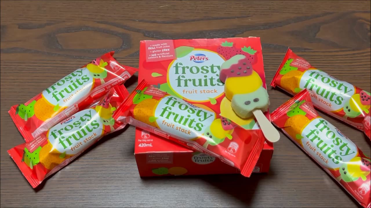 Peters Frosty Fruits Fruit Stack Packshot vs Product