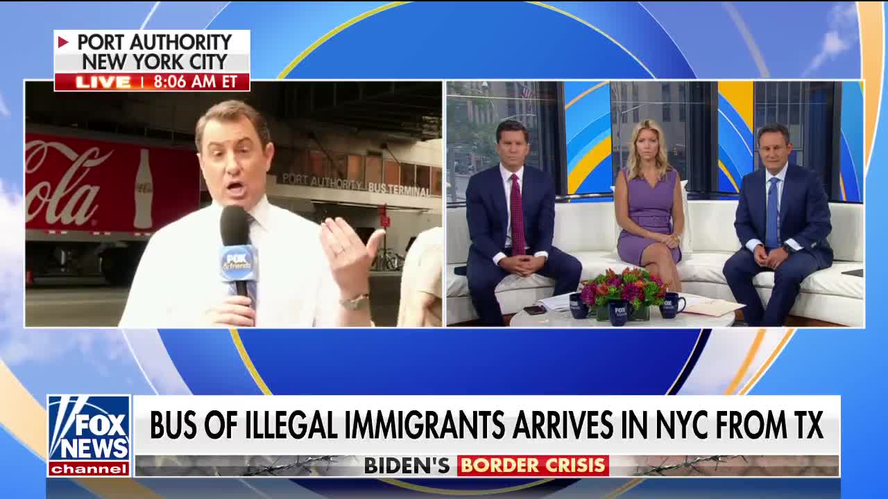 Busload of illegal immigrants arrive in NYC from Texas