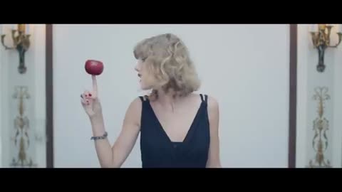 Taylor_Swift_Blank_Space(360p)