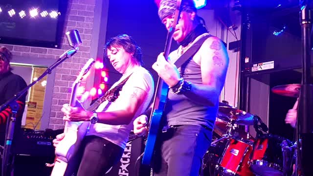 The Cherrypops, On With the Show, at Paulie's Pub, Nov 25th 2020