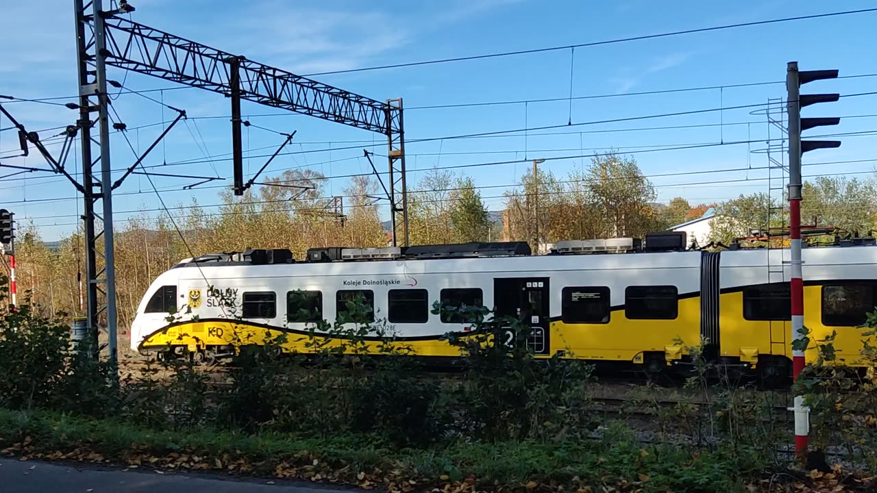 Wjazd Impulsa KD na stację Jelenia Góra