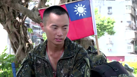 Former soldier tours Taiwan on foot to raise awareness