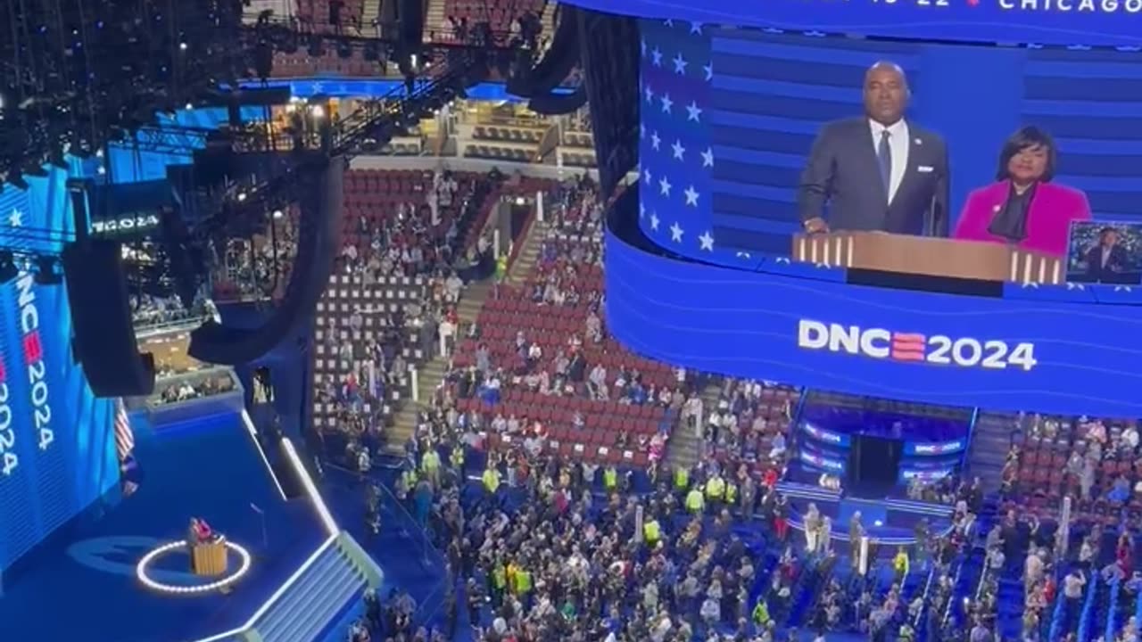 DNC CONVENTION IS EMPTY AND BORING