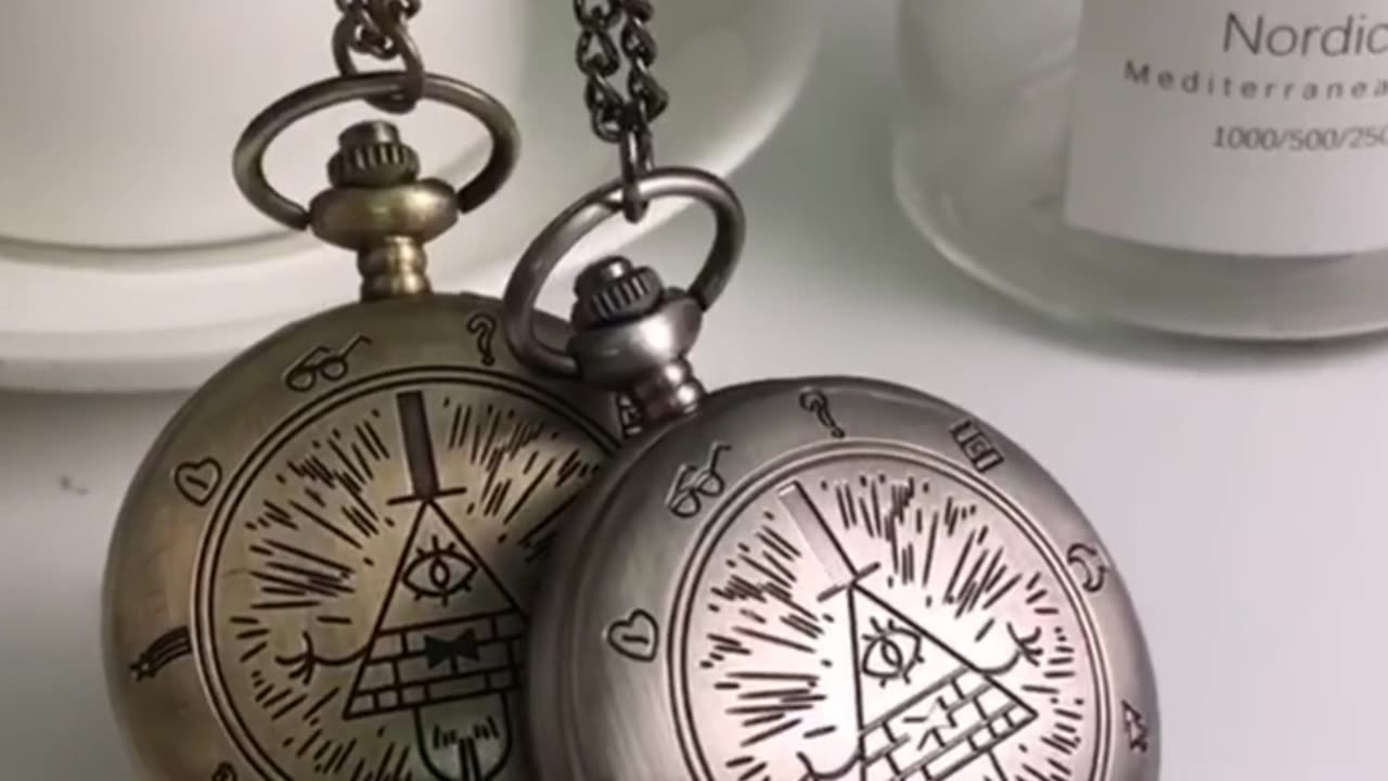 Eye of Providence Weird Town Triangle Devil Quartz Pocket Watch Gravity Bill Cipher Fall Time G