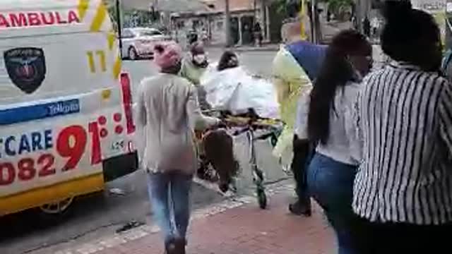 Durban Metro cop delivers baby on Durban CBD sidewalk