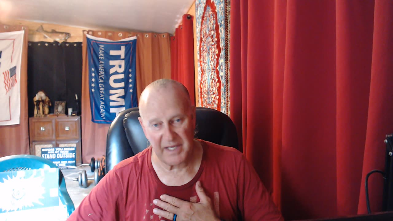 7/13/24 STAY CALM PLEASE...TRUMP SHOOTER DOWN!!– Was Outside the Venue on Trump’s Right Side Likely Well Over 200 Yards Away – Sounded Like a 22 Long Rifle/Two Dead Including Shooter
