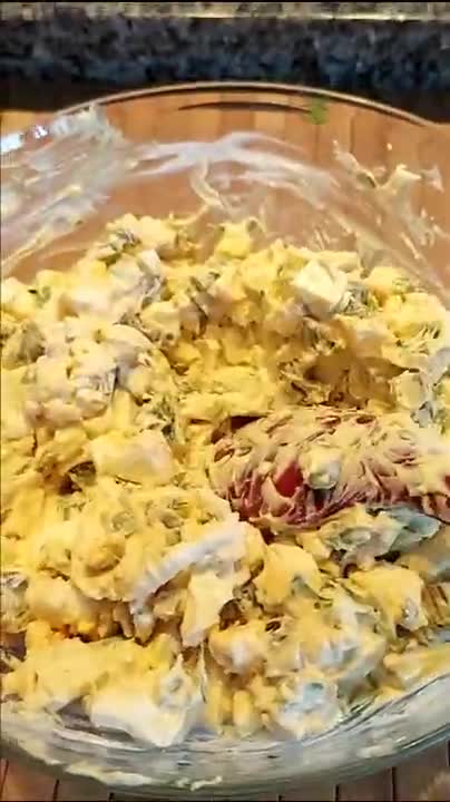 Delicious salad recipe in 5 minutes.